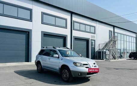 Mitsubishi Outlander III рестайлинг 3, 2002 год, 749 999 рублей, 8 фотография