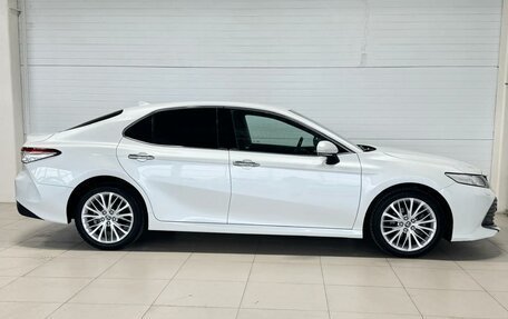 Toyota Camry, 2020 год, 3 000 000 рублей, 5 фотография