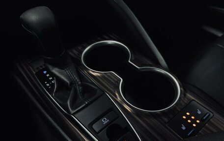 Toyota Camry, 2020 год, 3 000 000 рублей, 11 фотография