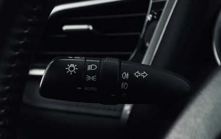 Toyota Camry, 2020 год, 3 000 000 рублей, 13 фотография