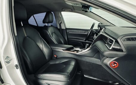 Toyota Camry, 2020 год, 3 000 000 рублей, 25 фотография