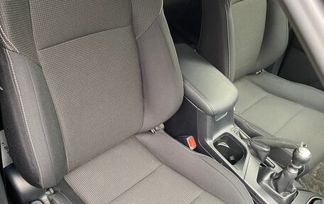 Toyota RAV4, 2016 год, 2 600 000 рублей, 21 фотография