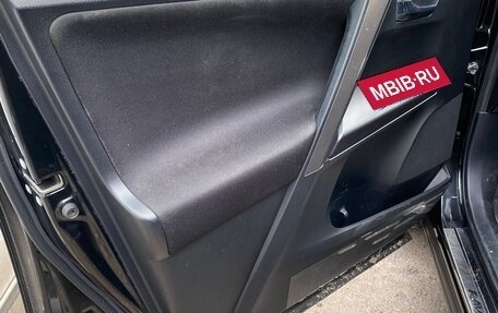 Toyota RAV4, 2016 год, 2 600 000 рублей, 16 фотография