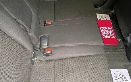 Toyota RAV4, 2016 год, 2 600 000 рублей, 24 фотография