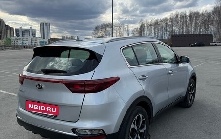 KIA Sportage IV рестайлинг, 2020 год, 2 495 000 рублей, 7 фотография