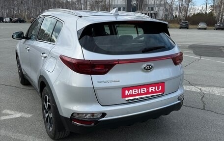 KIA Sportage IV рестайлинг, 2020 год, 2 495 000 рублей, 6 фотография