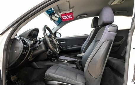 BMW 1 серия, 2008 год, 650 000 рублей, 24 фотография