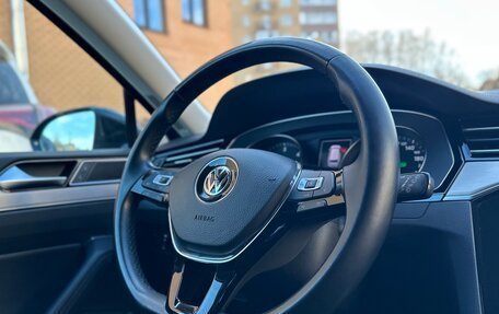 Volkswagen Passat B8 рестайлинг, 2019 год, 2 070 000 рублей, 29 фотография