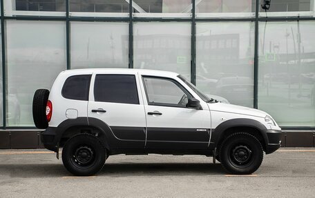 Chevrolet Niva I рестайлинг, 2018 год, 850 000 рублей, 8 фотография