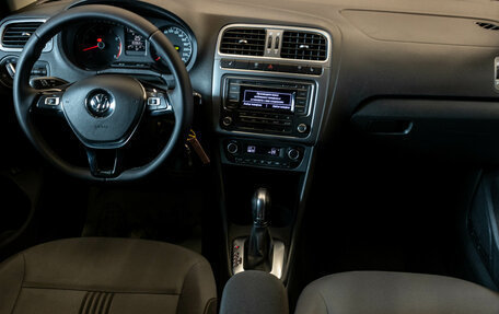 Volkswagen Polo VI (EU Market), 2016 год, 1 349 000 рублей, 5 фотография