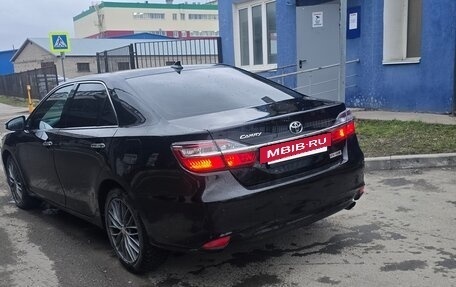 Toyota Camry, 2017 год, 1 910 000 рублей, 4 фотография