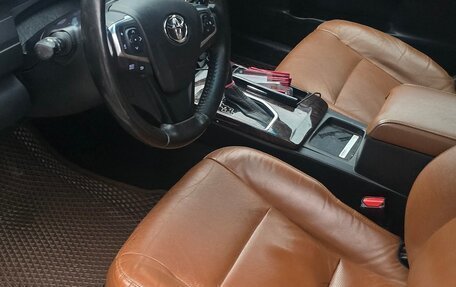 Toyota Camry, 2017 год, 1 910 000 рублей, 7 фотография