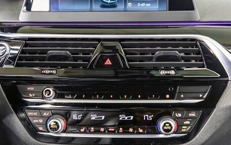 BMW 5 серия, 2018 год, 2 438 000 рублей, 27 фотография