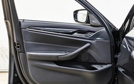 BMW 5 серия, 2018 год, 2 438 000 рублей, 29 фотография