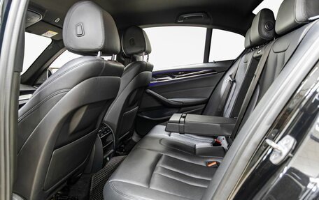 BMW 5 серия, 2018 год, 2 438 000 рублей, 38 фотография