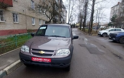 Chevrolet Niva I рестайлинг, 2018 год, 800 000 рублей, 1 фотография