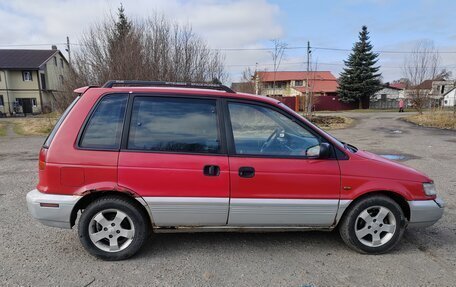 Mitsubishi Space Runner II, 1992 год, 185 000 рублей, 2 фотография