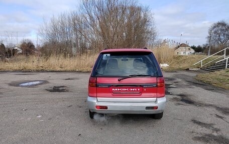 Mitsubishi Space Runner II, 1992 год, 185 000 рублей, 3 фотография