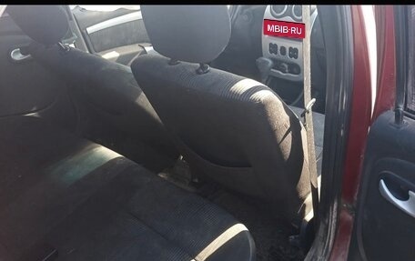 Renault Logan I, 2011 год, 185 000 рублей, 4 фотография