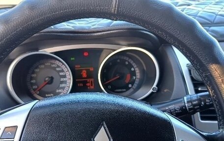 Mitsubishi Outlander III рестайлинг 3, 2008 год, 870 000 рублей, 8 фотография