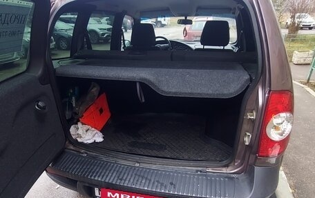 Chevrolet Niva I рестайлинг, 2018 год, 800 000 рублей, 6 фотография