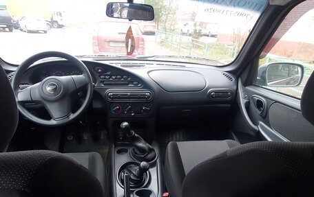 Chevrolet Niva I рестайлинг, 2018 год, 800 000 рублей, 9 фотография