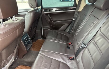 Volkswagen Touareg III, 2015 год, 2 800 000 рублей, 14 фотография