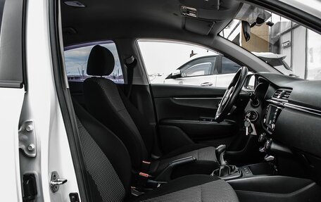 KIA Rio IV, 2018 год, 1 300 000 рублей, 11 фотография