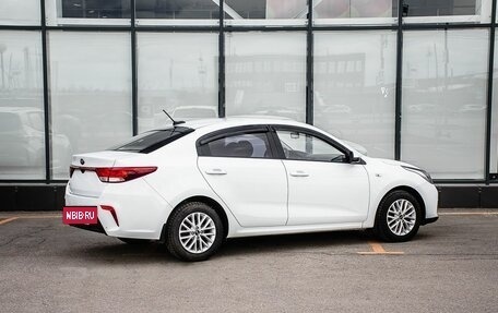 KIA Rio IV, 2018 год, 1 300 000 рублей, 2 фотография