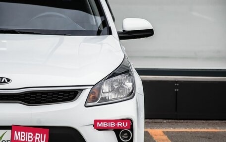 KIA Rio IV, 2018 год, 1 300 000 рублей, 10 фотография