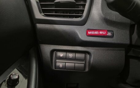 Nissan Leaf II, 2019 год, 1 980 000 рублей, 21 фотография