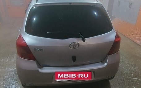Toyota Yaris III рестайлинг, 2006 год, 415 000 рублей, 9 фотография