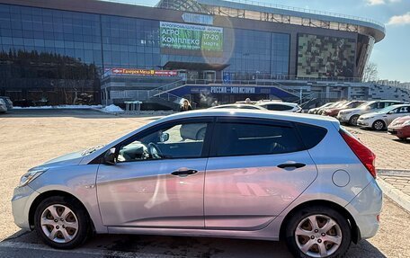 Hyundai Solaris II рестайлинг, 2011 год, 540 000 рублей, 2 фотография