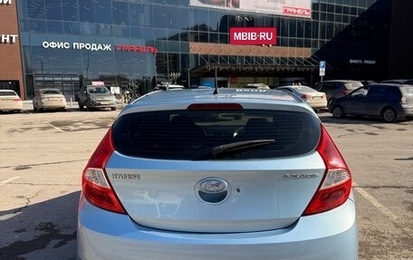 Hyundai Solaris II рестайлинг, 2011 год, 540 000 рублей, 4 фотография