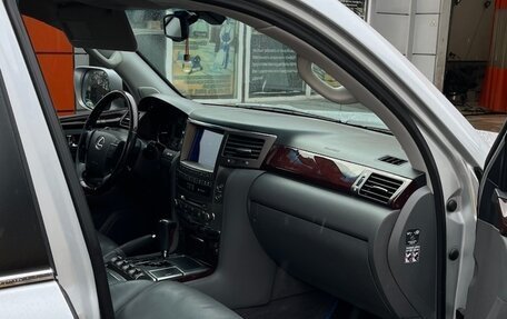 Lexus LX III, 2008 год, 3 300 000 рублей, 9 фотография