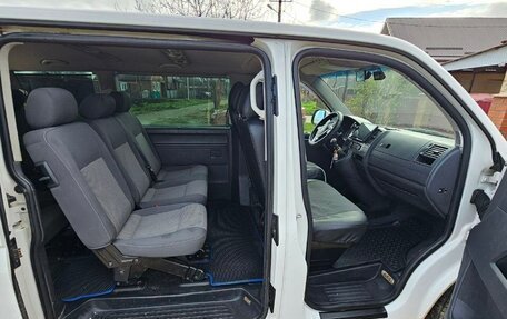 Volkswagen Caravelle T5, 2013 год, 1 800 000 рублей, 3 фотография