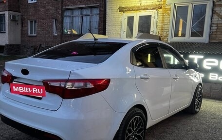 KIA Rio III рестайлинг, 2011 год, 970 000 рублей, 2 фотография