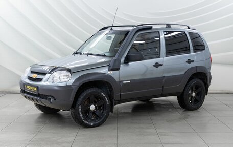 Chevrolet Niva I рестайлинг, 2015 год, 638 000 рублей, 3 фотография