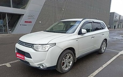 Mitsubishi Outlander III рестайлинг 3, 2013 год, 1 450 000 рублей, 1 фотография