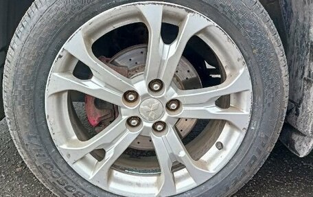 Mitsubishi Outlander III рестайлинг 3, 2013 год, 1 450 000 рублей, 9 фотография