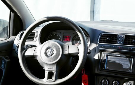 Volkswagen Polo VI (EU Market), 2011 год, 685 000 рублей, 18 фотография