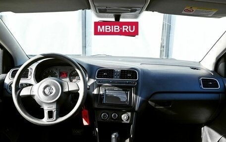 Volkswagen Polo VI (EU Market), 2011 год, 685 000 рублей, 17 фотография