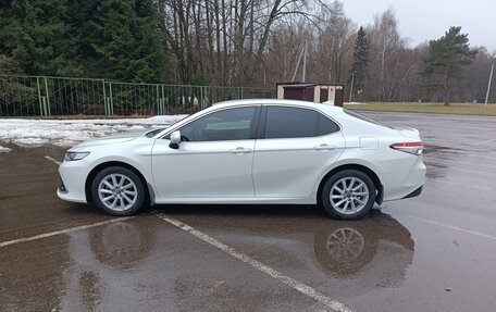 Toyota Camry, 2021 год, 2 800 000 рублей, 2 фотография