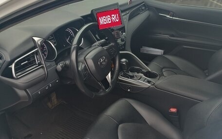 Toyota Camry, 2021 год, 2 800 000 рублей, 17 фотография