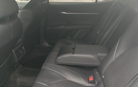 Toyota Camry, 2021 год, 2 800 000 рублей, 22 фотография