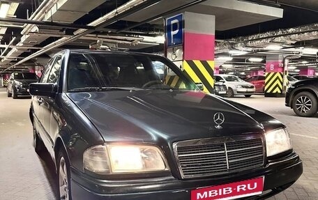 Mercedes-Benz C-Класс, 1996 год, 280 000 рублей, 2 фотография