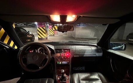 Mercedes-Benz C-Класс, 1996 год, 280 000 рублей, 13 фотография