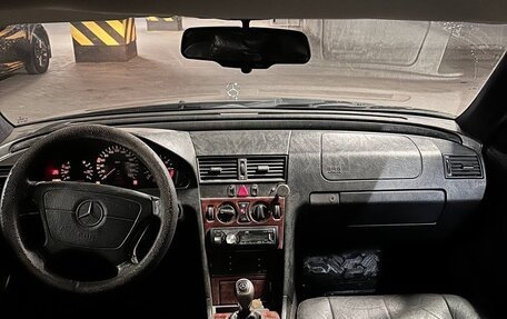 Mercedes-Benz C-Класс, 1996 год, 280 000 рублей, 19 фотография