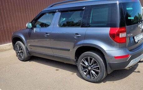 Skoda Yeti I рестайлинг, 2017 год, 2 200 000 рублей, 4 фотография