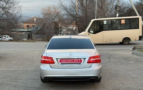Mercedes-Benz E-Класс, 2011 год, 1 350 000 рублей, 5 фотография